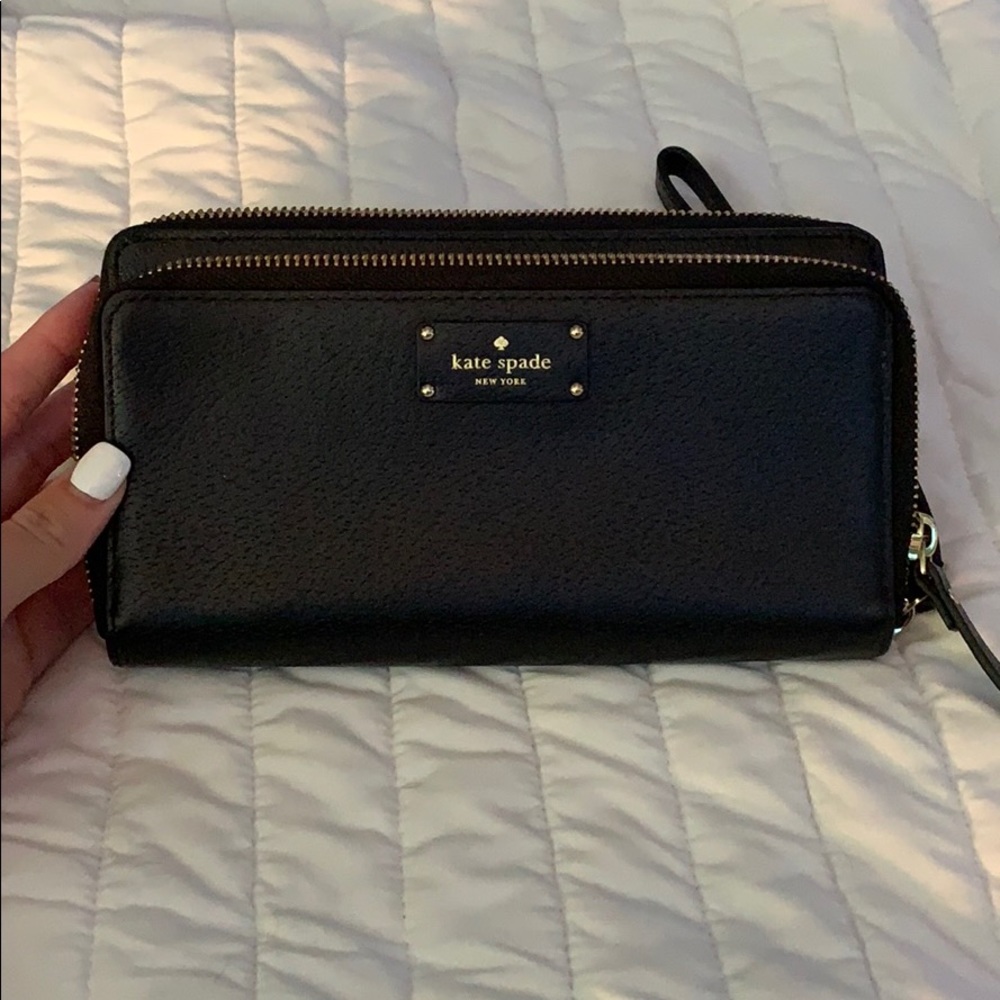 Kate Spade wristlet! NEVER USED!!
